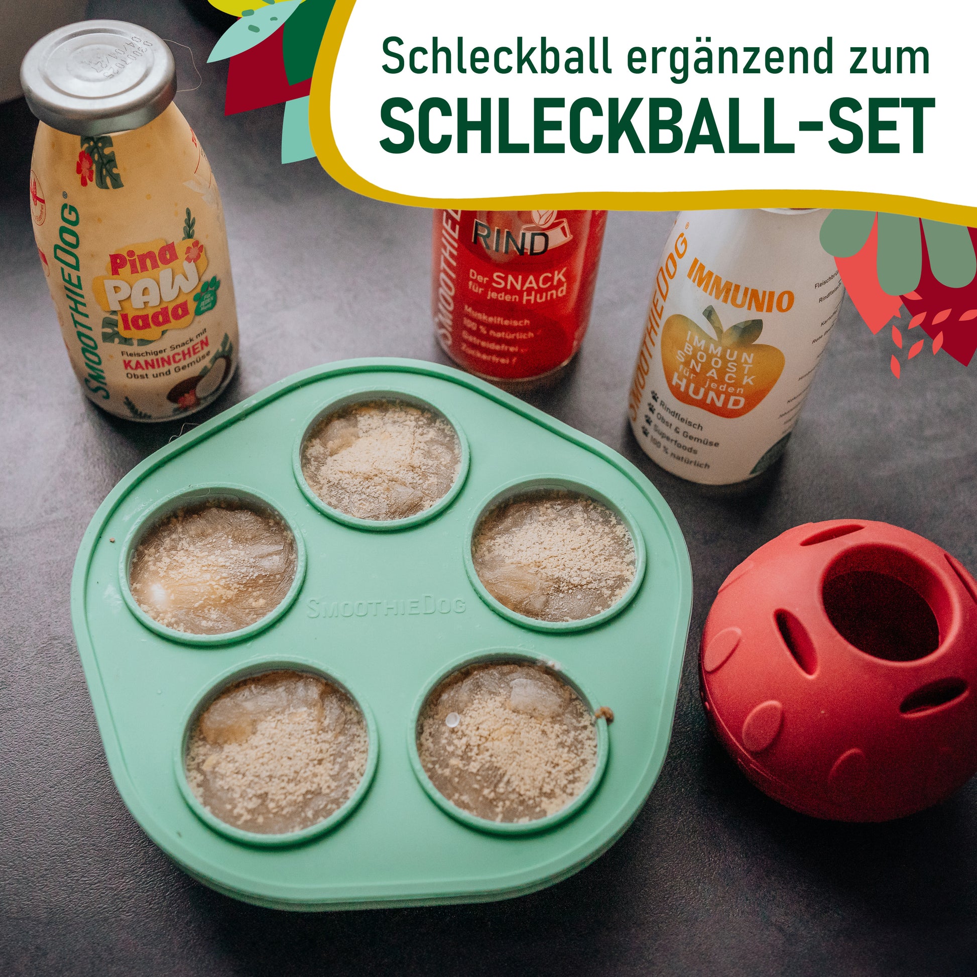 SmoothieDog Schleckball mit Eiswürfelform und Hundesmoothies – vorbereitet für gefrorene Snacks.
